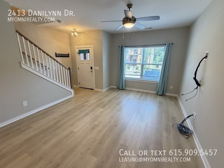 2413 Danilynn Dr - Photo 3 of 21