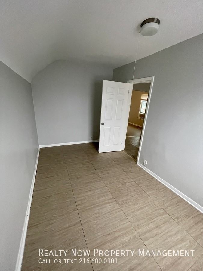 3263 Fulton Rd 2nd Fl #2 - Photo 3 of 6