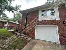 featured image of 5630 Nw Hillside Dr