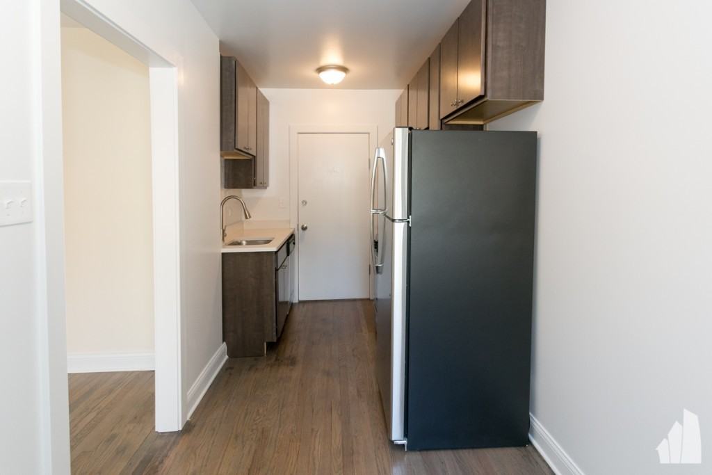 2641 N Spaulding Ave #3E - Photo 3 of 7
