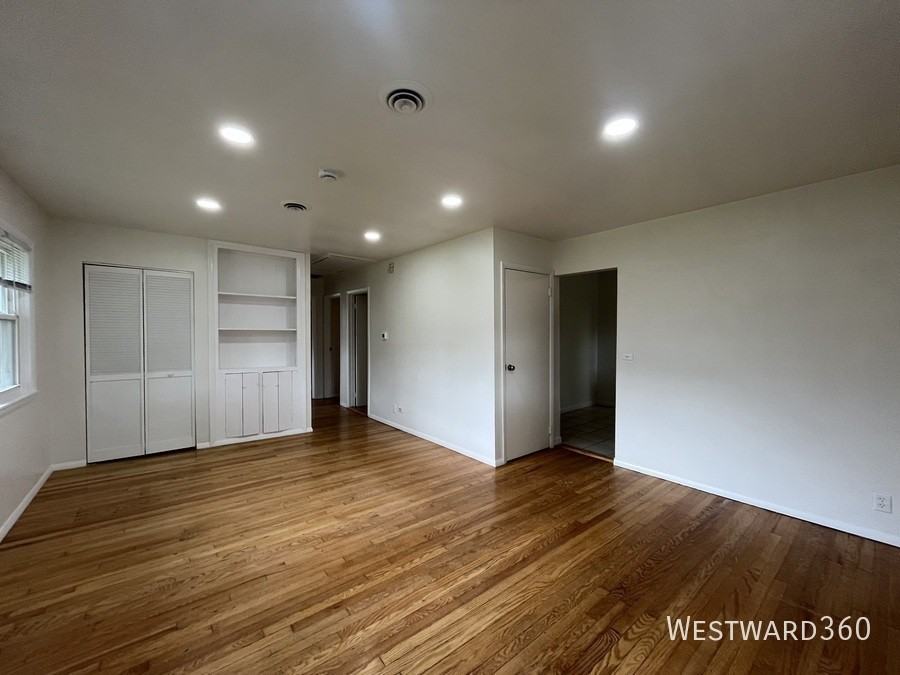 1104 Isabel Dr - Photo 7 of 34