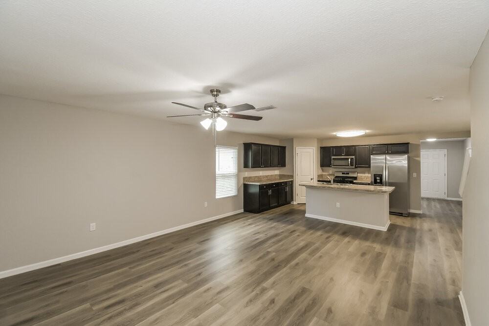 3059 Firethorn Ave - Photo 5 of 17