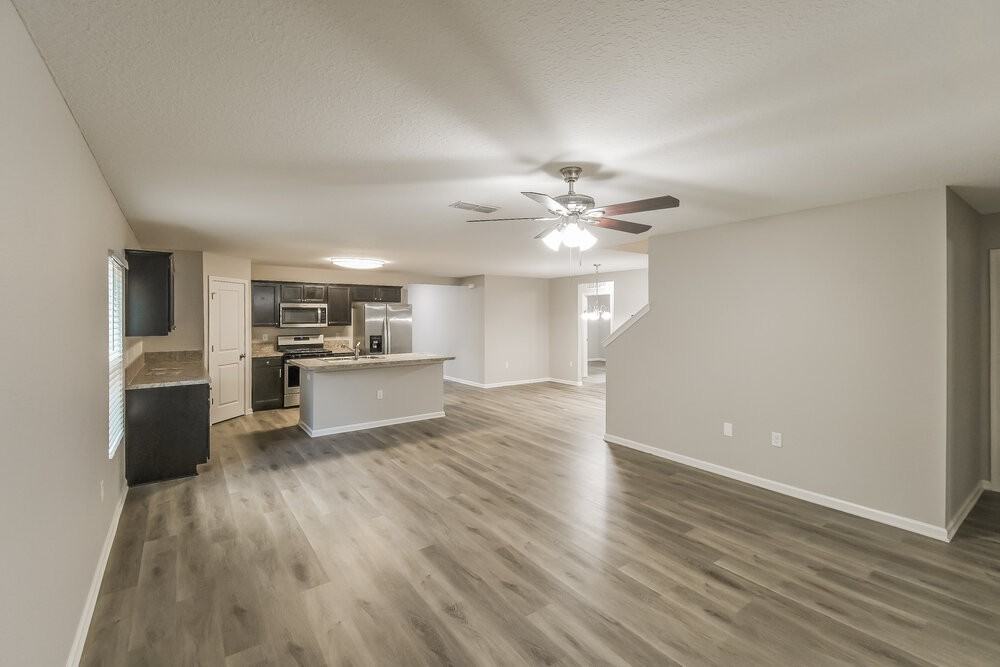 3059 Firethorn Ave - Photo 6 of 17