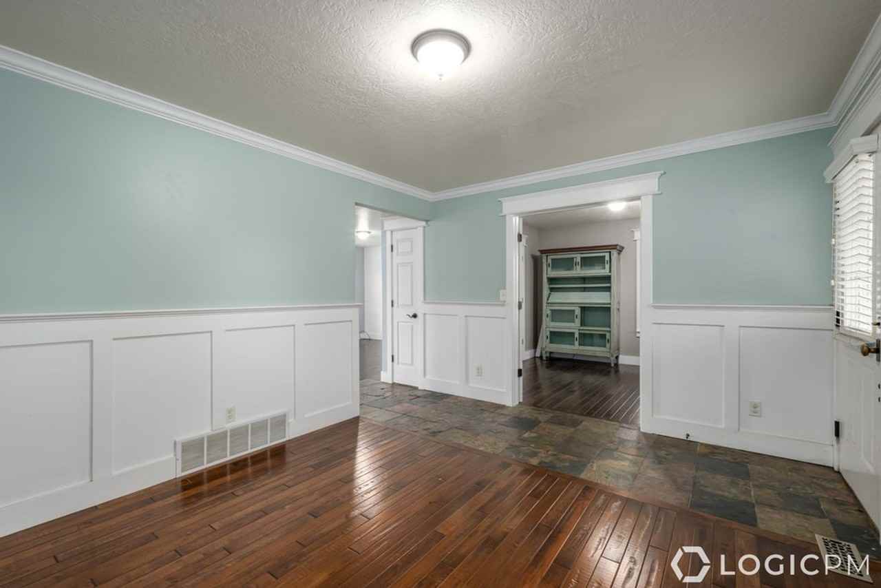 376 W Concord Pl - Photo 6 of 31
