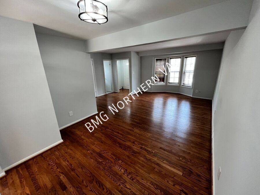 5344 Anchor Ct - Photo 5 of 19