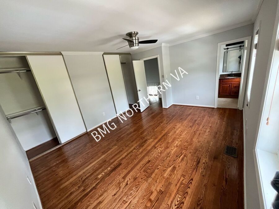 5344 Anchor Ct - Photo 7 of 19