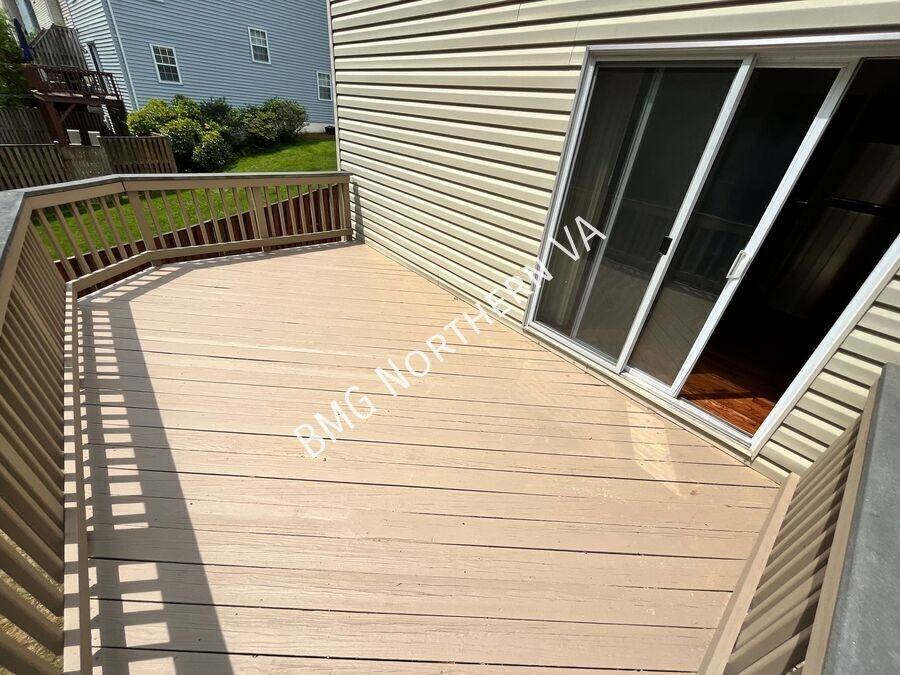 5344 Anchor Ct - Photo 5 of 20