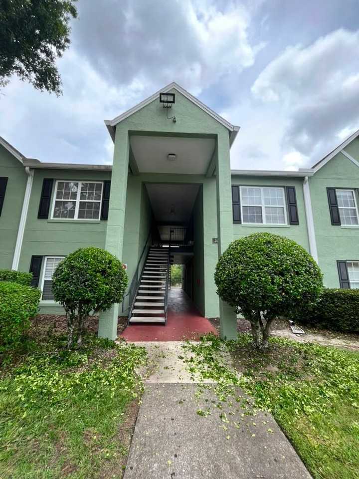 2025 Dixie Belle Dr Apt F - Photo 2 of 18