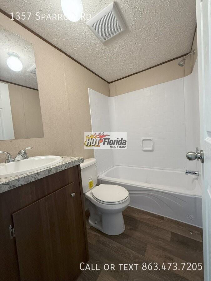 1357 Sparrow Rd - Photo 4 of 17