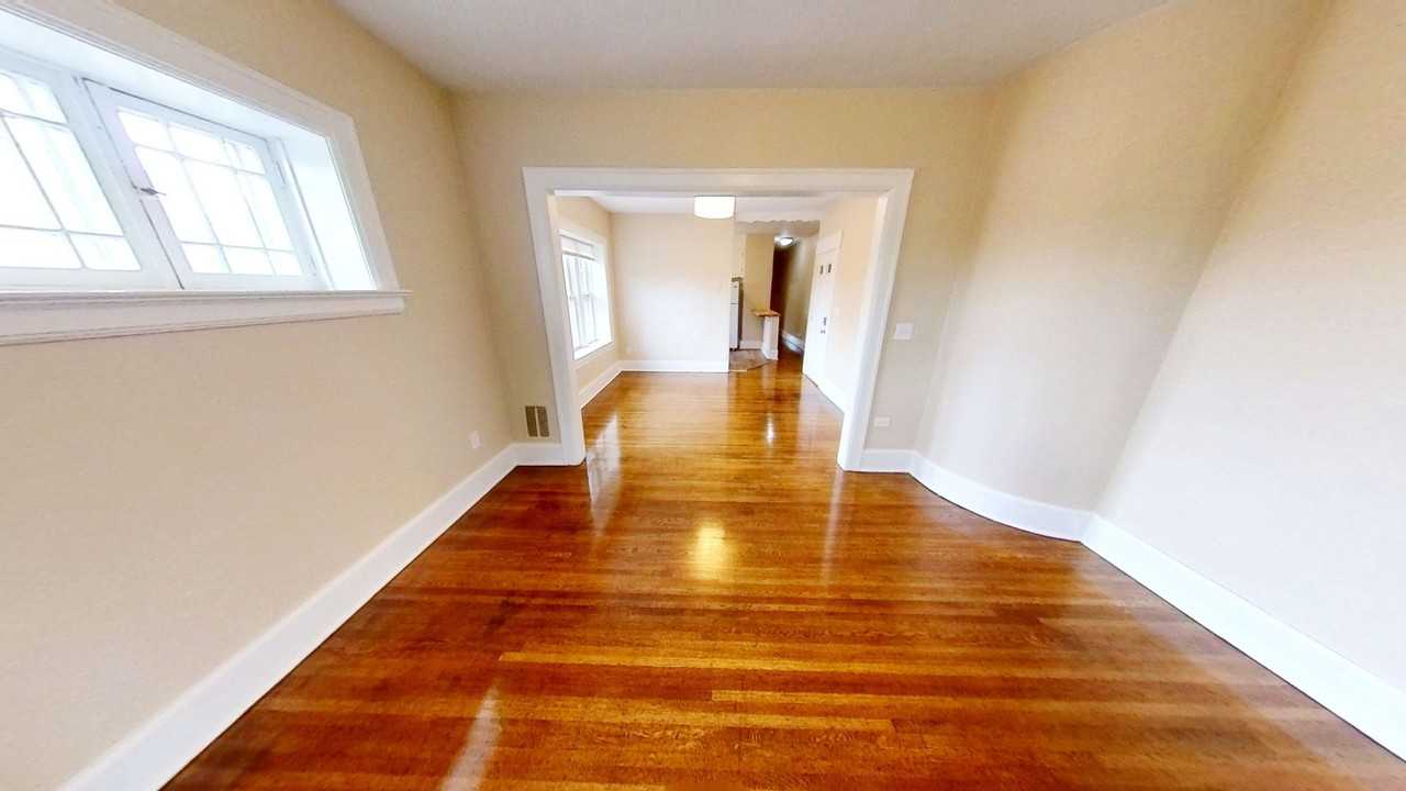 96 Laburnam Cres #3 - Photo 4 of 15