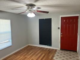 featured image of 300 S Houston St
