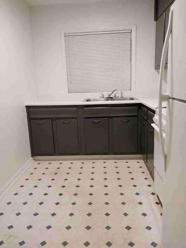 245 Waddell Cir - Photo 3 of 12