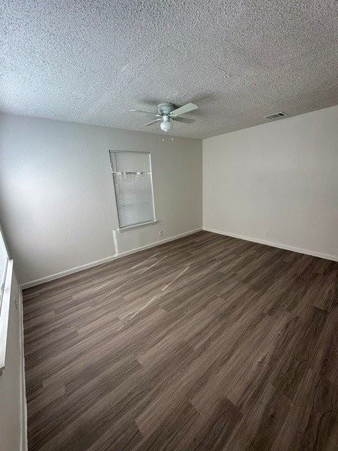 6005 S 1st St - Photo 2 of 9