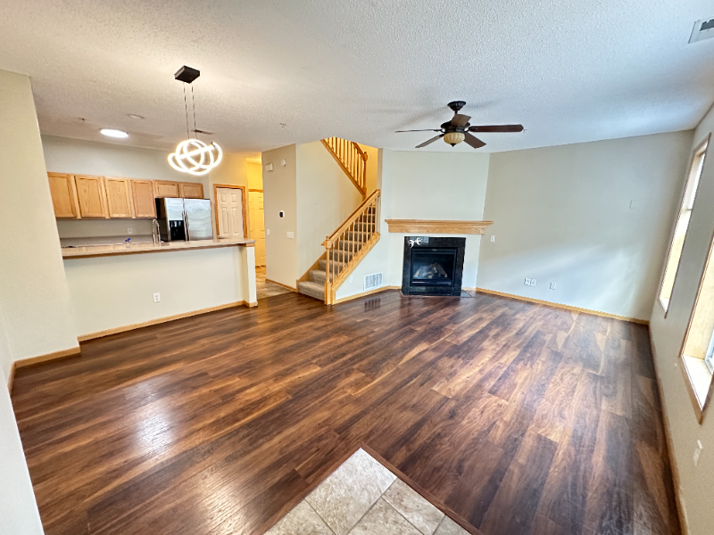 1244 Chateau Ave - Photo 3 of 18