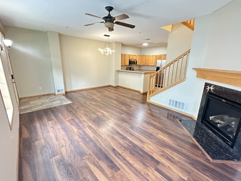 1244 Chateau Ave - Photo 4 of 18