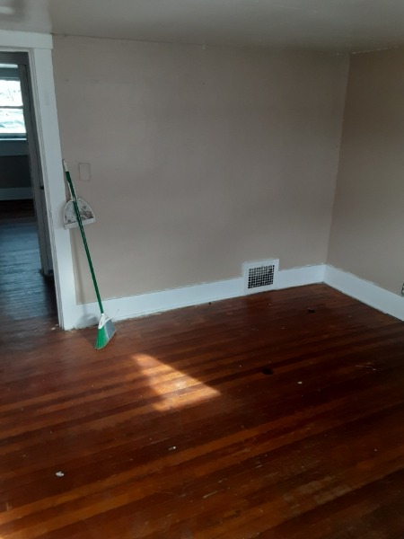 710 Monroe St #B - Photo 2 of 6