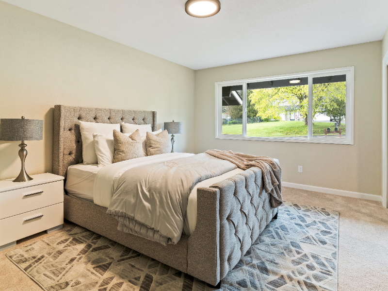 2615 E Mcloughlin Blvd - Photo 4 of 32