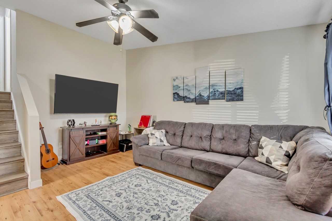 933 S Freedom Blvd - Photo 2 of 11