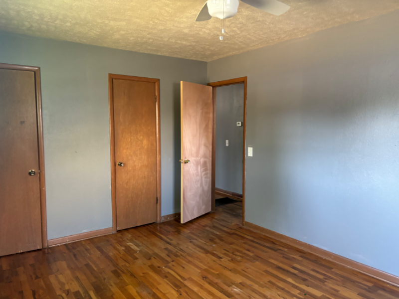 1001 4th Pl - Photo 7 of 10