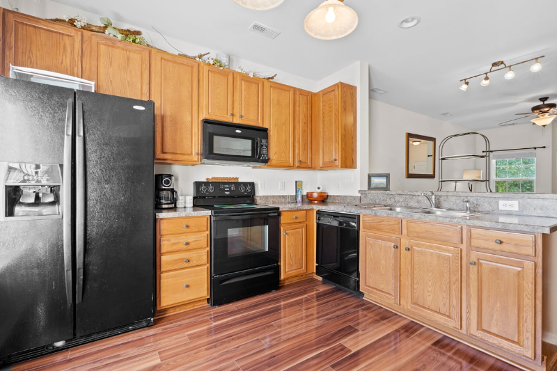 15270 Crossing Gate Dr - Photo 3 of 9