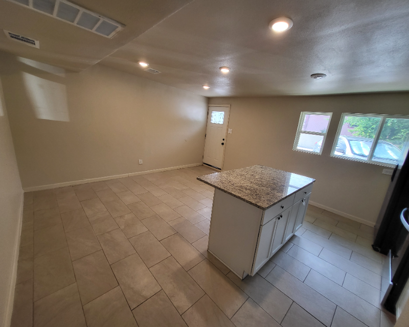 118 Esmeralda Dr #103 - Photo 6 of 32