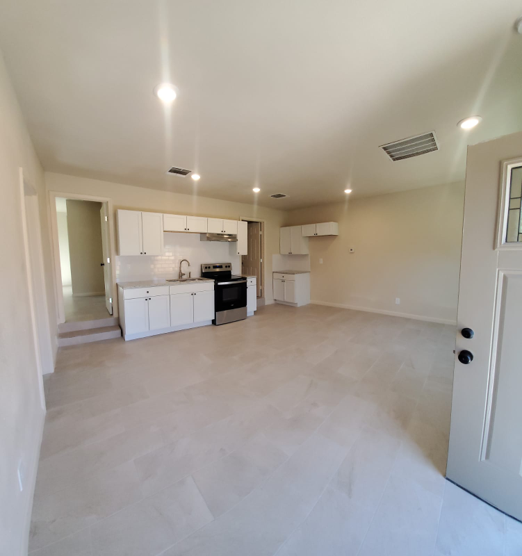 118 Esmeralda Dr #103 - Photo 7 of 32