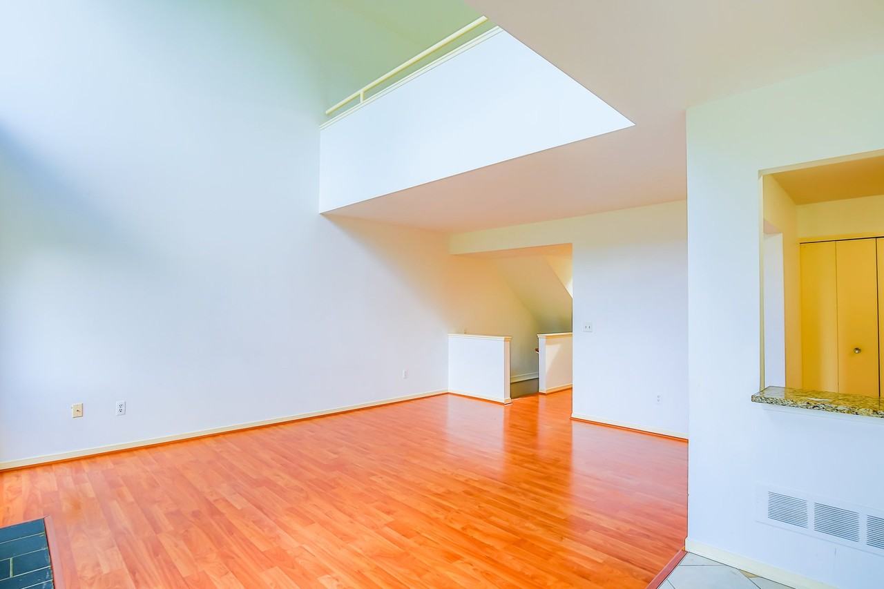 716 Eton Ct - Photo 5 of 38