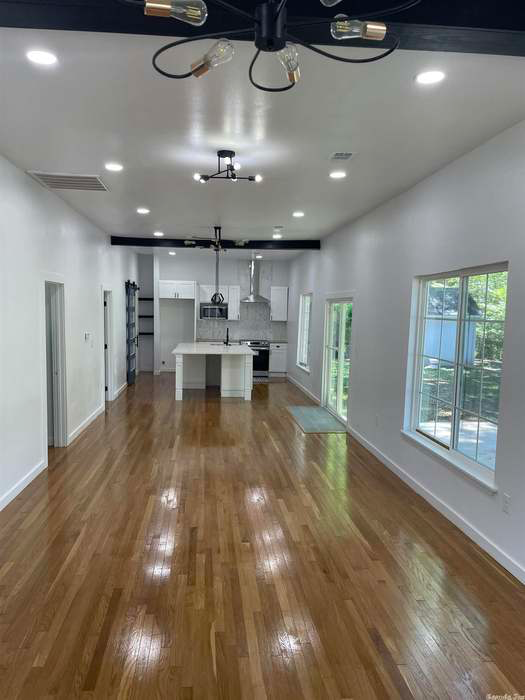 320 Brinkley - Photo 5 of 16