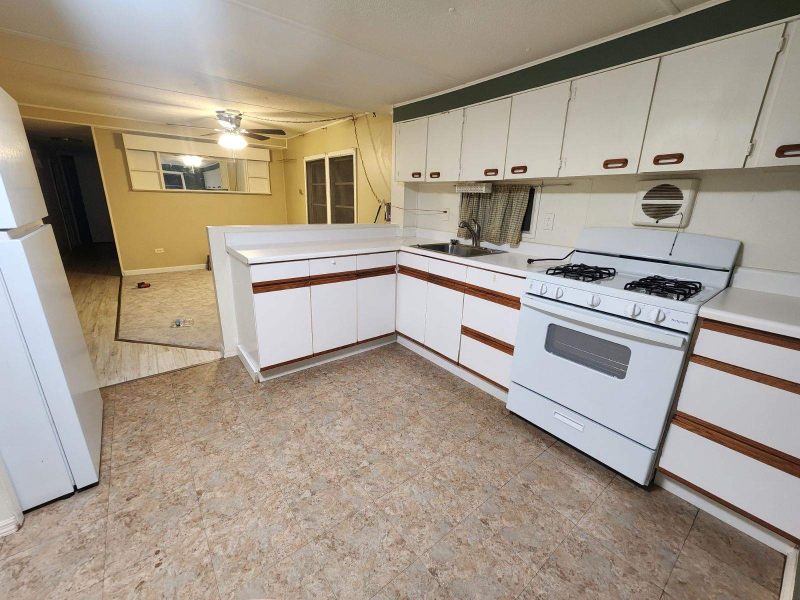 38748 Calumet Ave - Photo 4 of 20