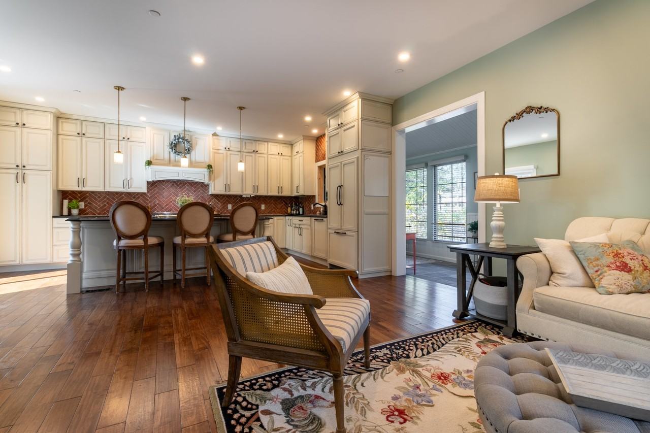381 Kyle Rd - Photo 5 of 16