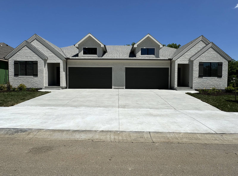 1441 Sw Winthrop Ter - Photo 3 of 44