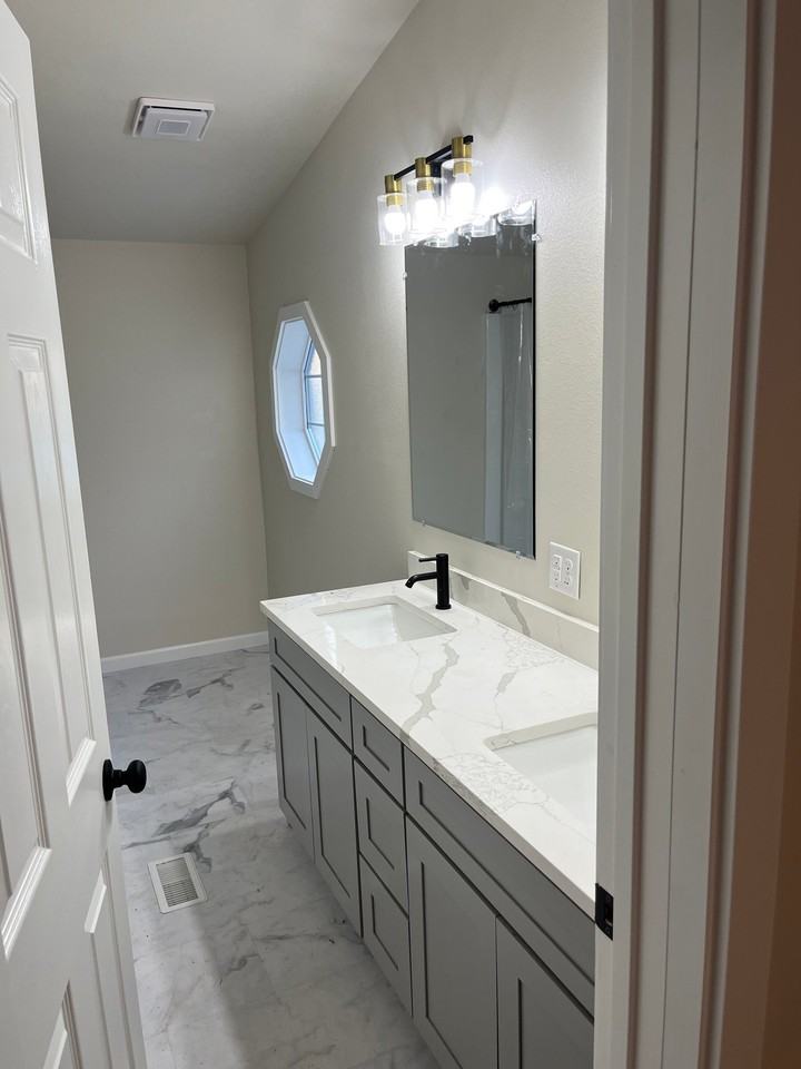 15054 Glenwood Rd Sw - Photo 2 of 13