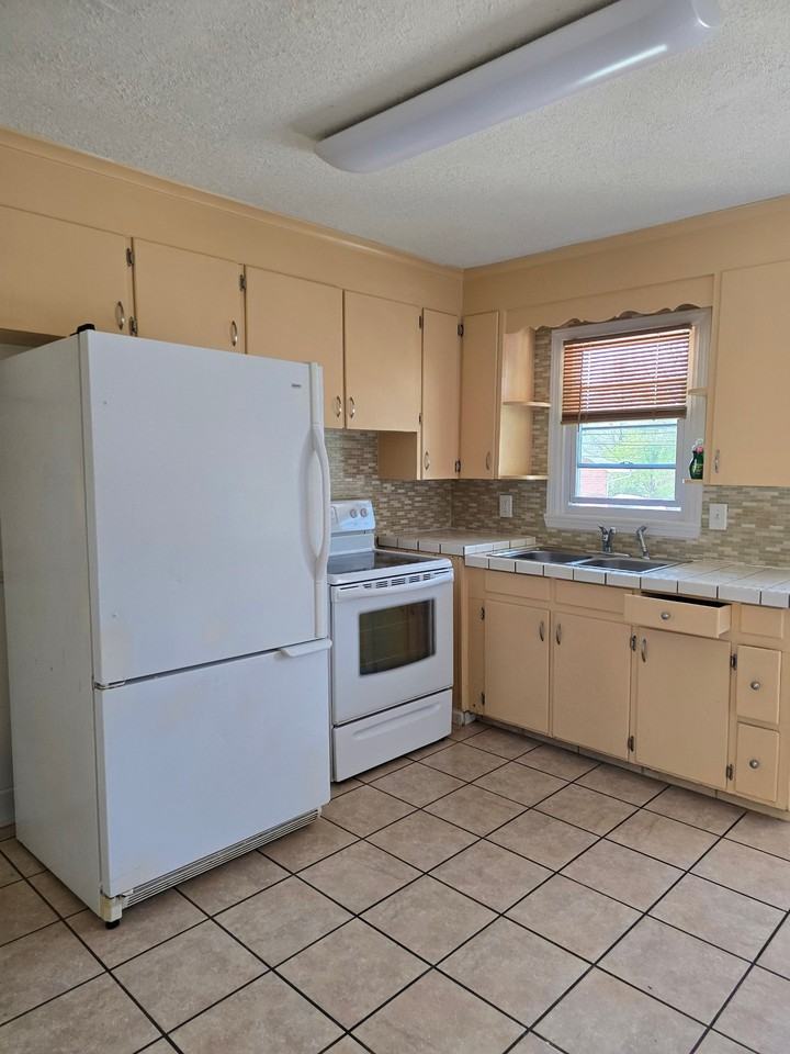 Culbreth Ave - Photo 6 of 29