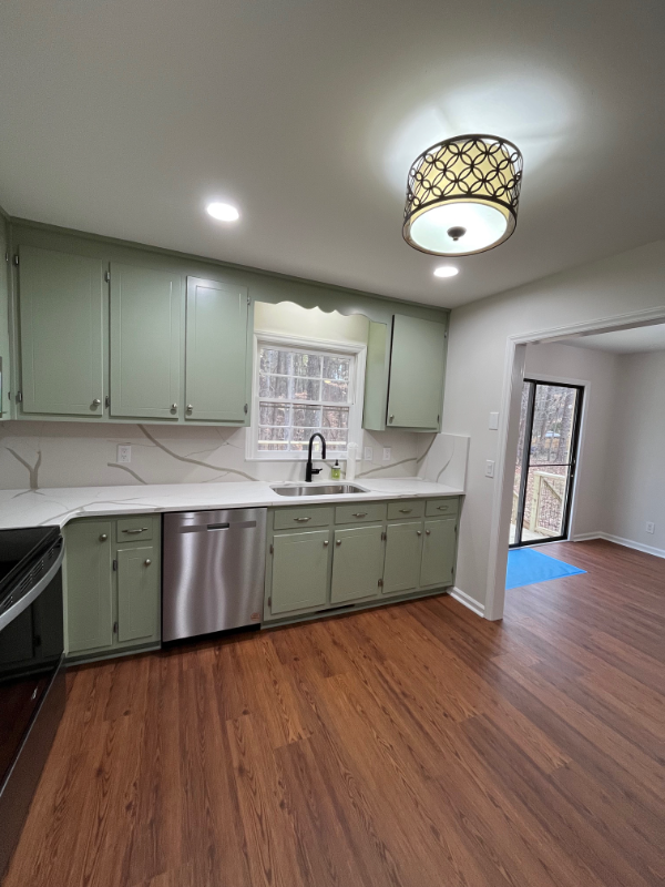 1016 Alexander Stewart Dr - Photo 3 of 20