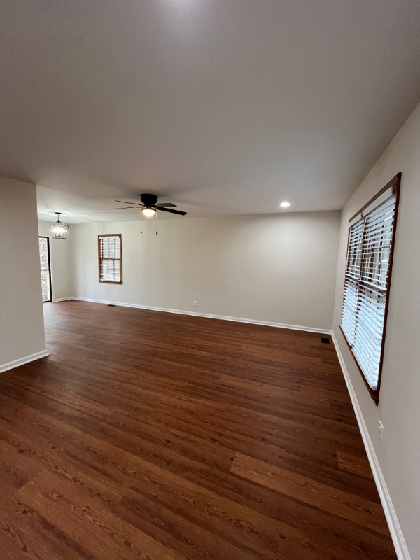 1016 Alexander Stewart Dr - Photo 6 of 20