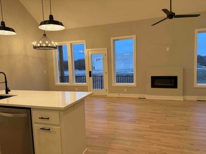16221 Granada St - Photo 5 of 19