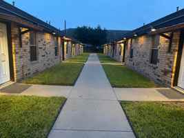 featured image of 618 San Antonio Ave #1
