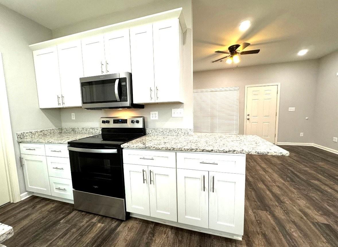 461 Ridge Rd - Photo 4 of 11