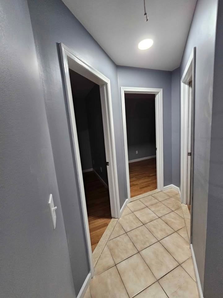 552 E 24th St #2 - Photo 4 of 7
