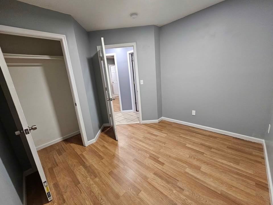 552 E 24th St #2 - Photo 6 of 7