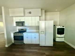 3433 Porter St - Photo 6 of 20