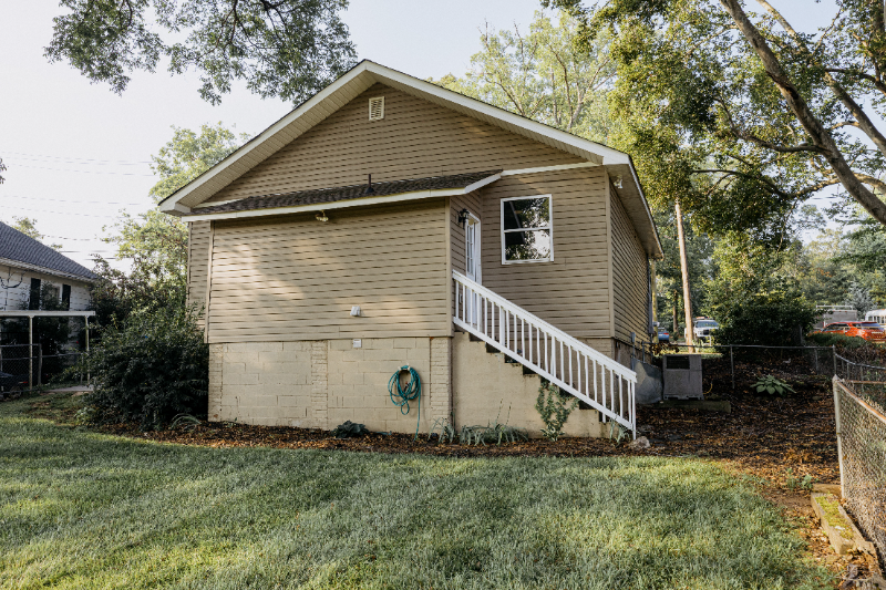 209 Mill St - Photo 6 of 20