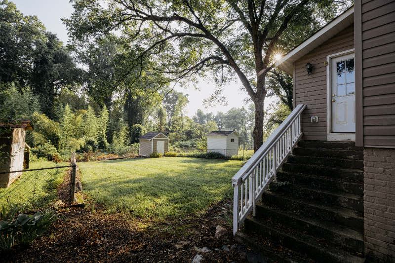 209 Mill St - Photo 7 of 20