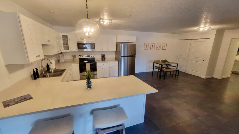 140 Railroad Ave #3 - Photo 6 of 17