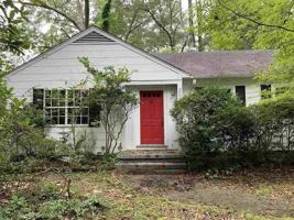 featured image of 3003 Woodbine St