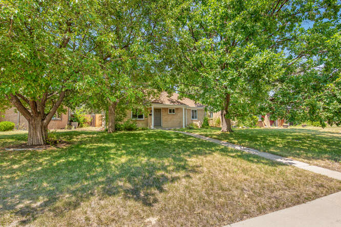 1663 Poplar St - Photo 2 of 22