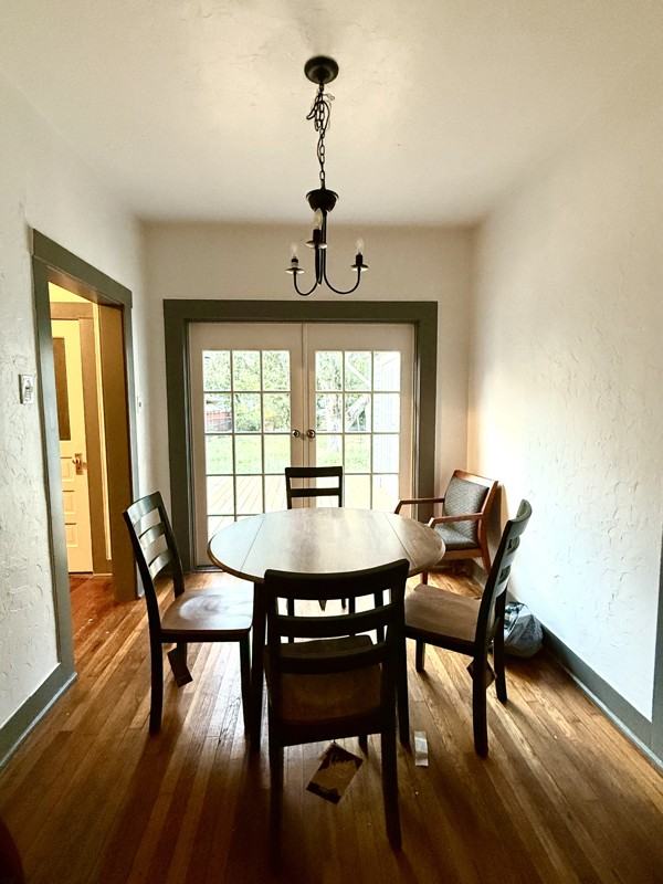 1131 Mckinley Ave - Photo 4 of 12