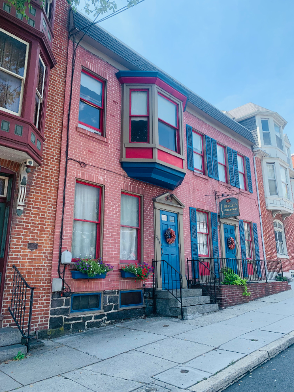 257 Baltimore St - Photo 7 of 8