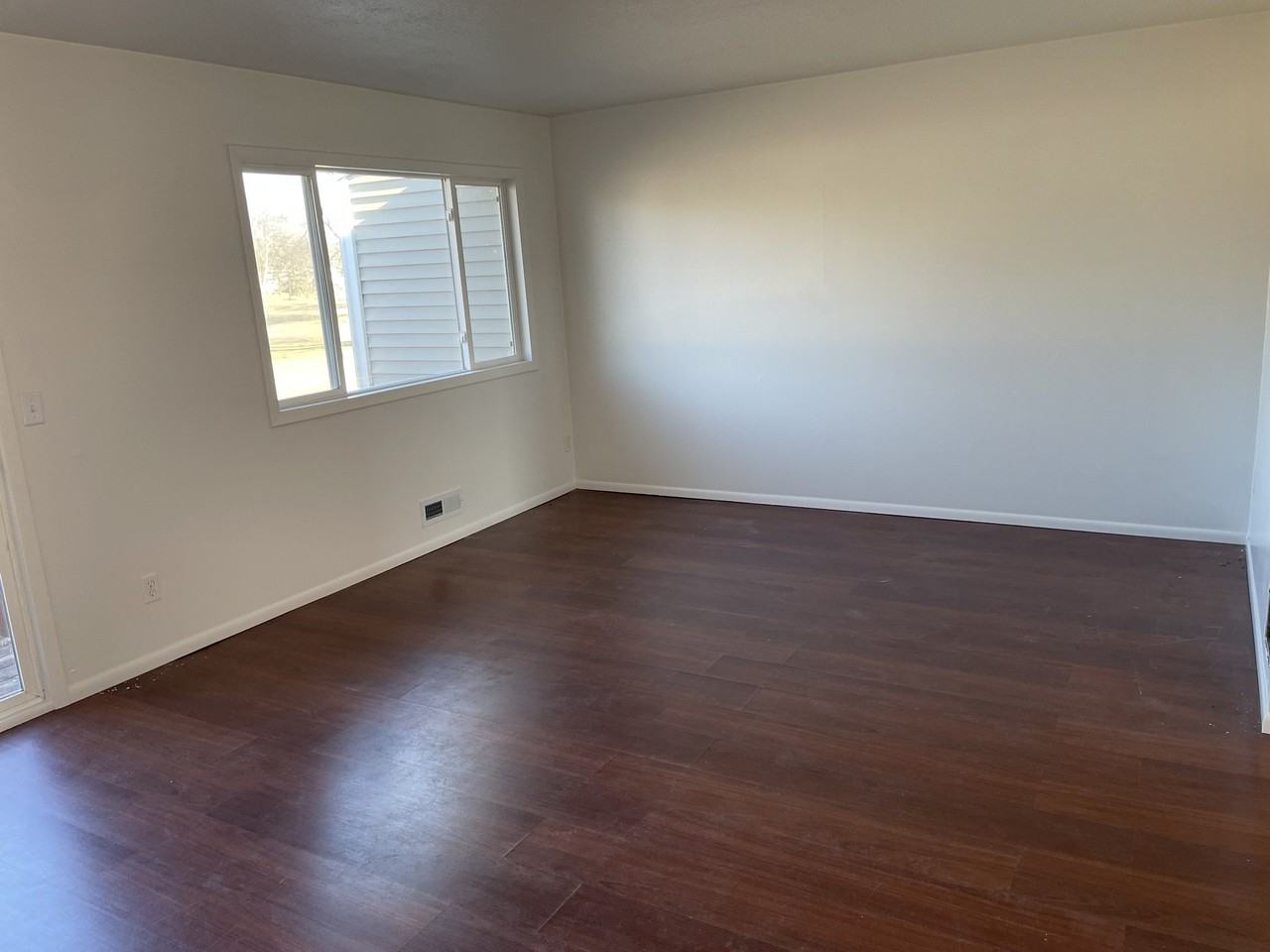 8776 Ironwood Ave S - Photo 6 of 10