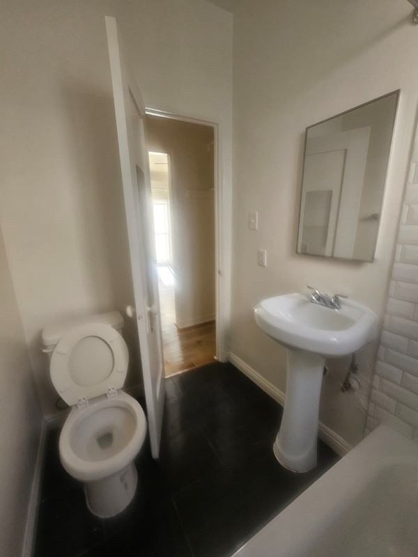 806 N Poinsettia Pl - Photo 2 of 7